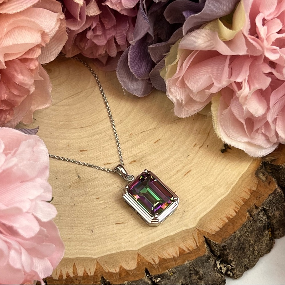 Stunning 10 Carat Mystic Topaz Necklace with Diamond Accent - Picture 9 of 16